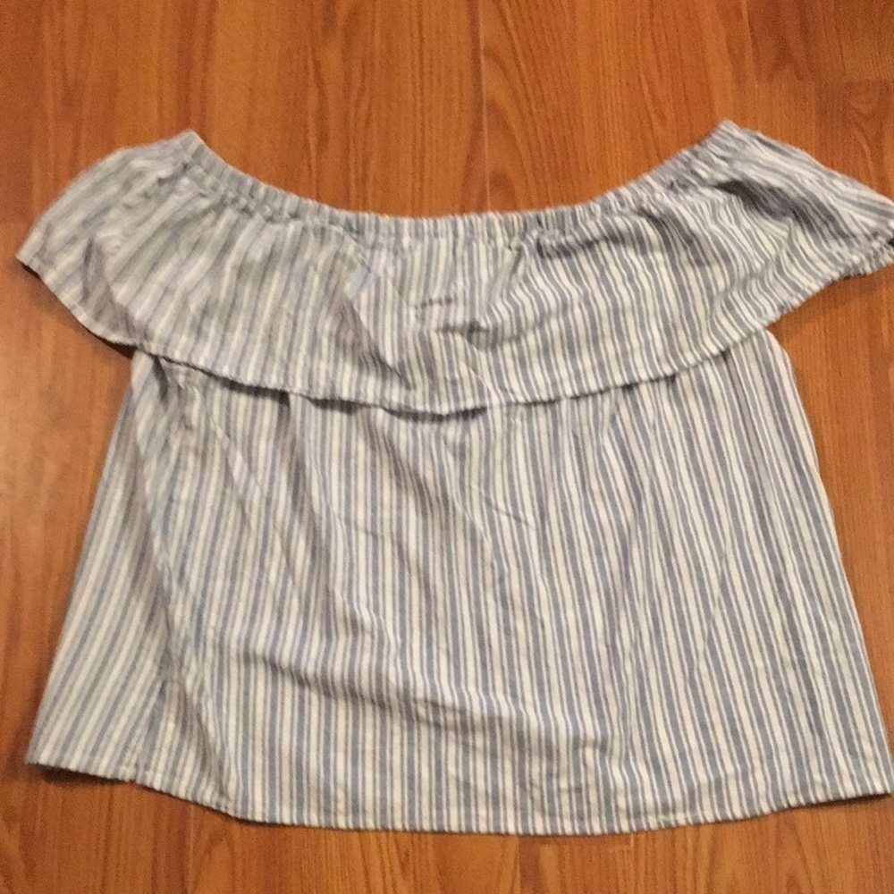 Charlotte Russe Off Shoulder Blouse size Large (K)
